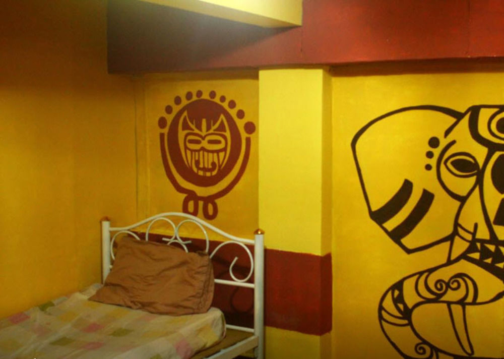 The Overstay Bangkok Exterior photo