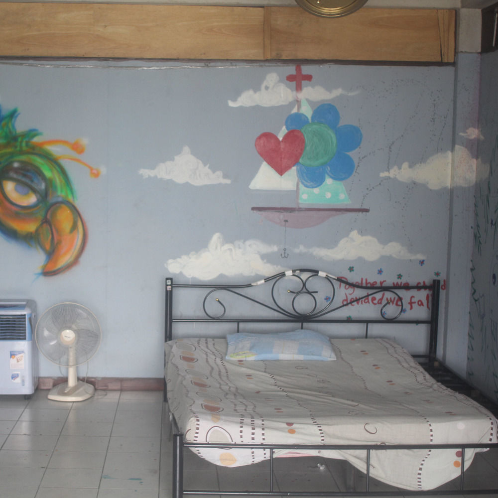 The Overstay Bangkok Exterior photo